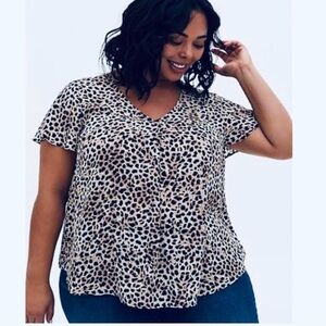Torrid Blouse Women's Leopard Print Black Brown V-Neck Short Sleeve‎ Top Size 1
